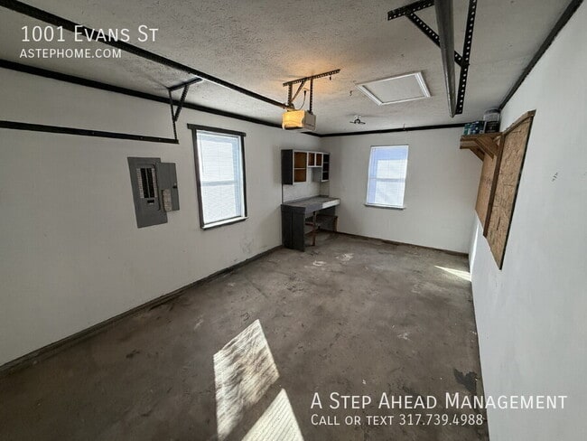 Photo - 1001 Evans St