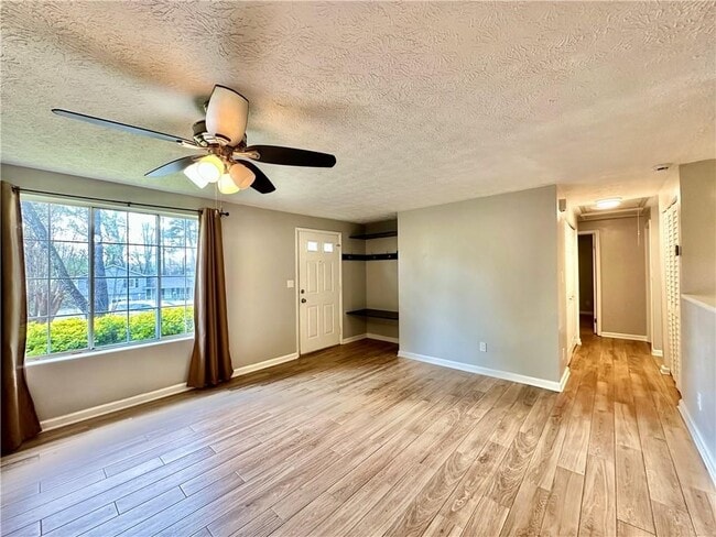Photo - 2848 Ancient Oak Ct SW