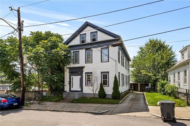 Photo - 207 Power St Unit 1