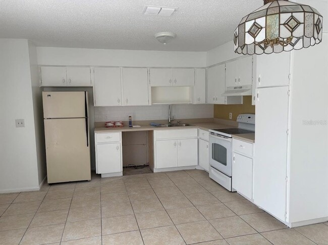 Photo - 7467 Mead Dr