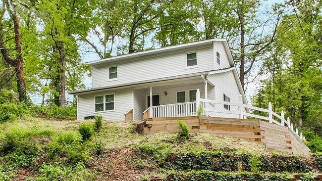 Building Photo - 2518 Ridgecrest Dr NW Rental