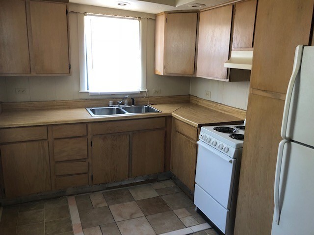 809-811 E. Cherry St.