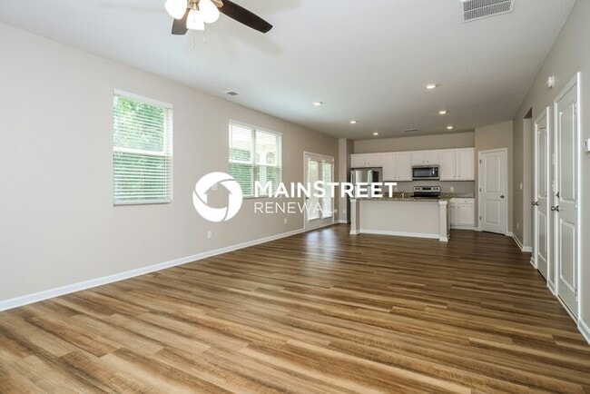 Photo - 4 Bedroom Pet-Friendly Home in Locust Grove, GA with Main Street Renewal