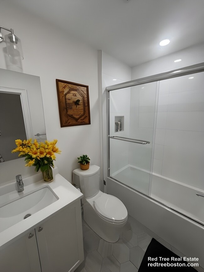 Photo - 14 Mt Hood Rd Unit 5