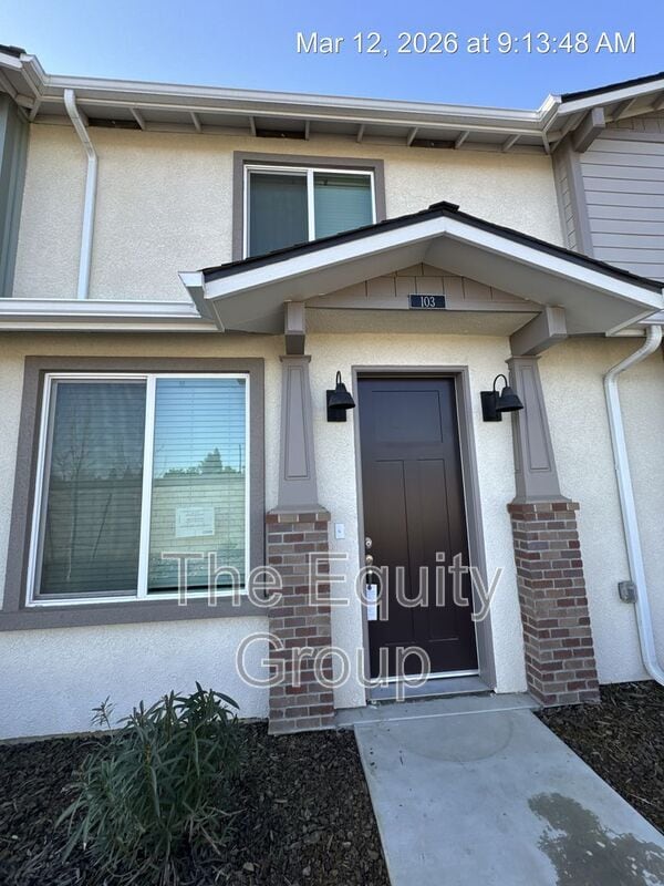 Photo - 405 S Summit St Unit 103