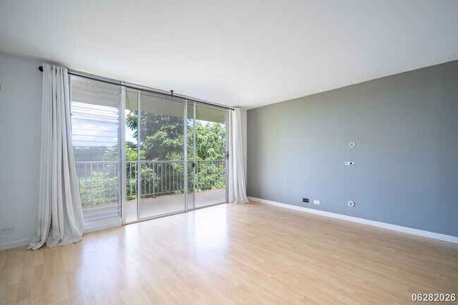 Photo - $2,250 / 1br - 1 BED 1 BATH CONDO IN KEMO'O BY THE LAKE