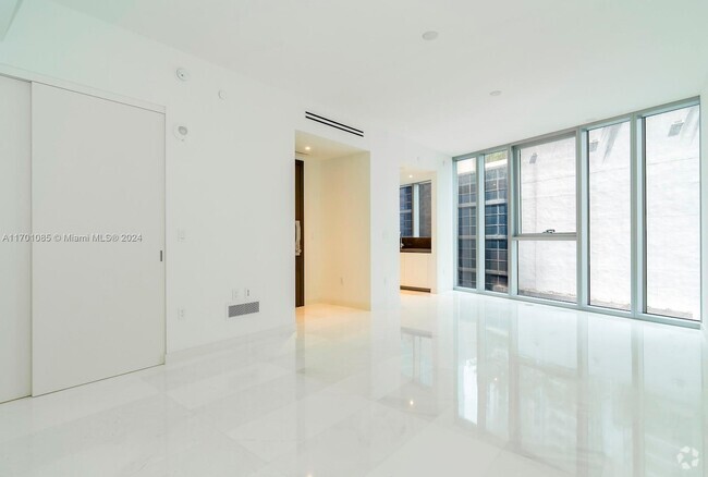 Building Photo - 300 Biscayne Boulevard Way Rental