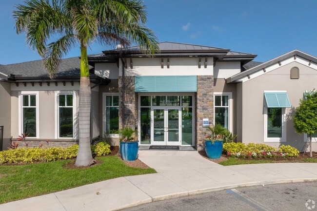 Photo - VIVE Apartments - Fort Myers, FL