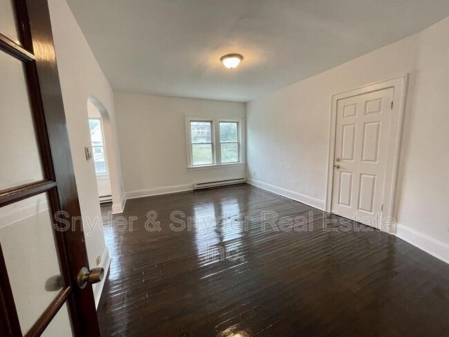 Photo - 815-817 Johnston St