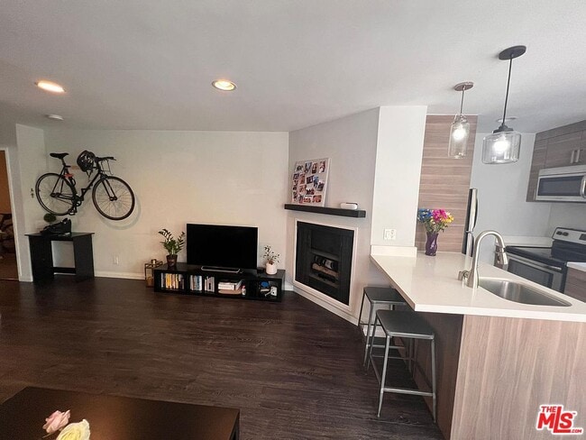 Building Photo - 6151 Orange St Unit 116 Rental