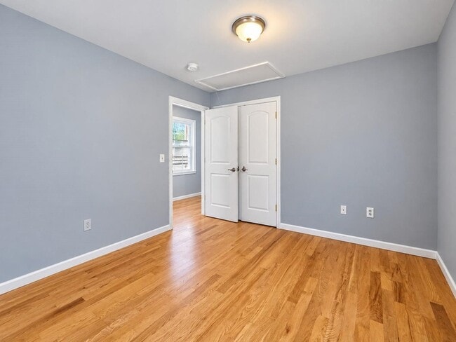 328 John St