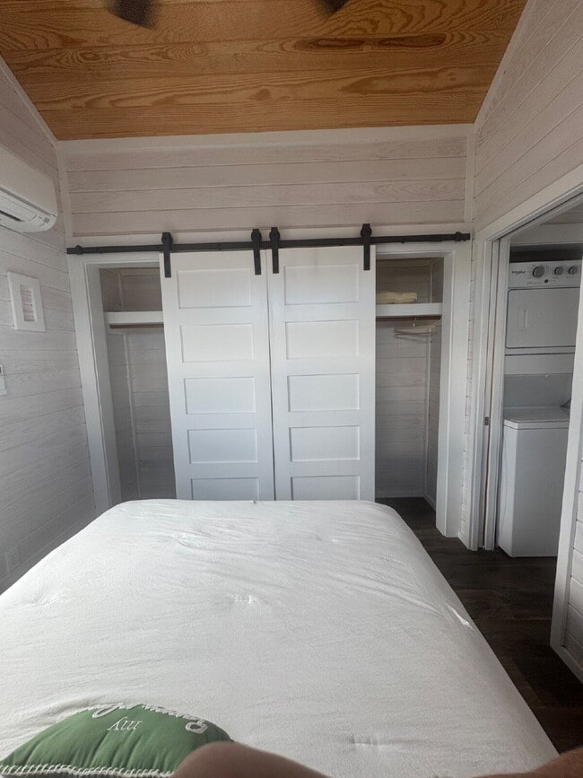 Tiny home at the Hamlet in Simple Living