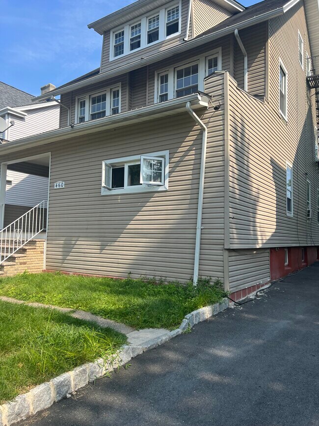 Photo - 460 N Maple Ave Unit Attic