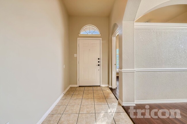 Photo - 1711 Newcastle Dr