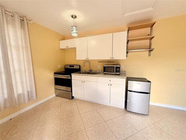 Photo - 143 Mango Dr