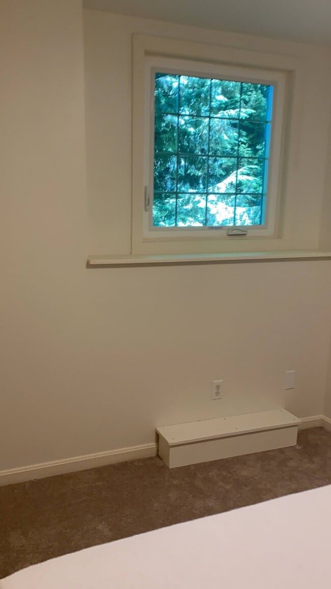 Photo - 142 Blackberry Cir Unidad ADU - Heat, Hot water and Electric included