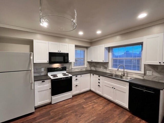 Kitchen - 1416 Main St