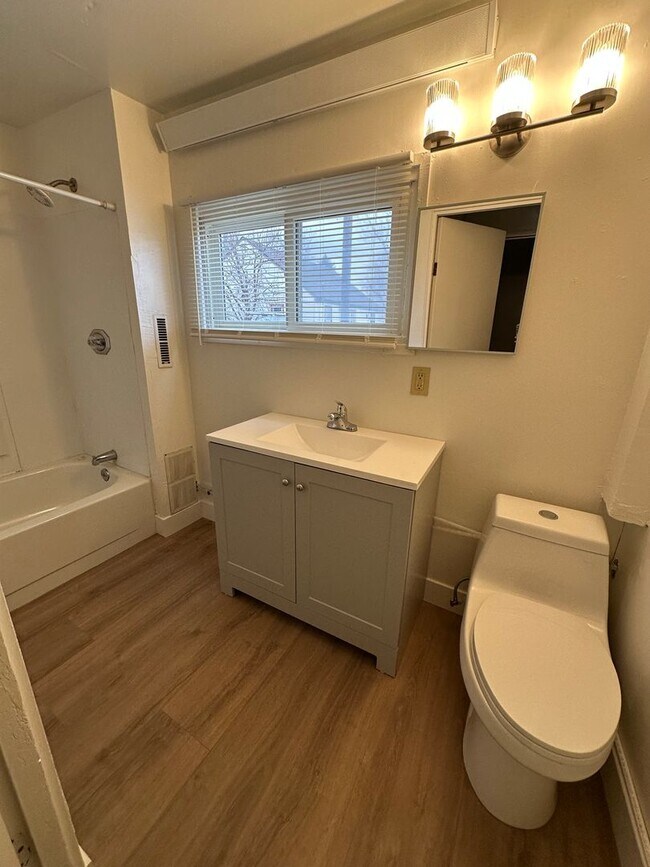 Photo - 520 7th Ave Unidad 520 1/2 7th Avenue