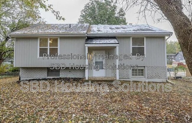 Building Photo - 10325 Smalley Ave Rental