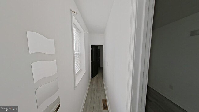 Photo - 3331 N Howard St