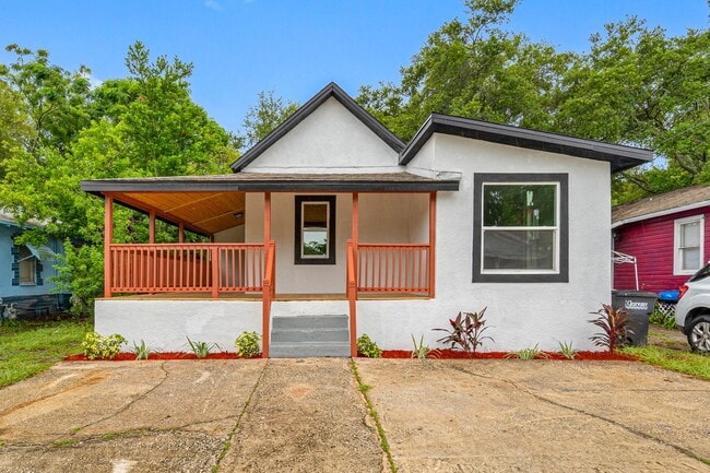 Fully Renovated 3-Bedroom, 2-Bathroom Home... - Fully Renovated 3-Bedroom, 2-Bathroom Home...