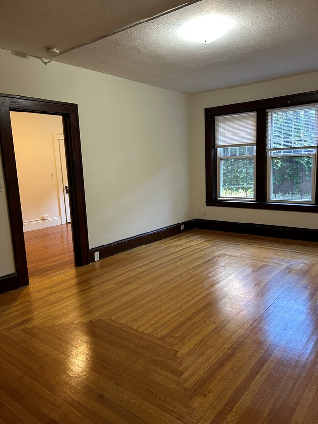 Photo - 329 Beech St