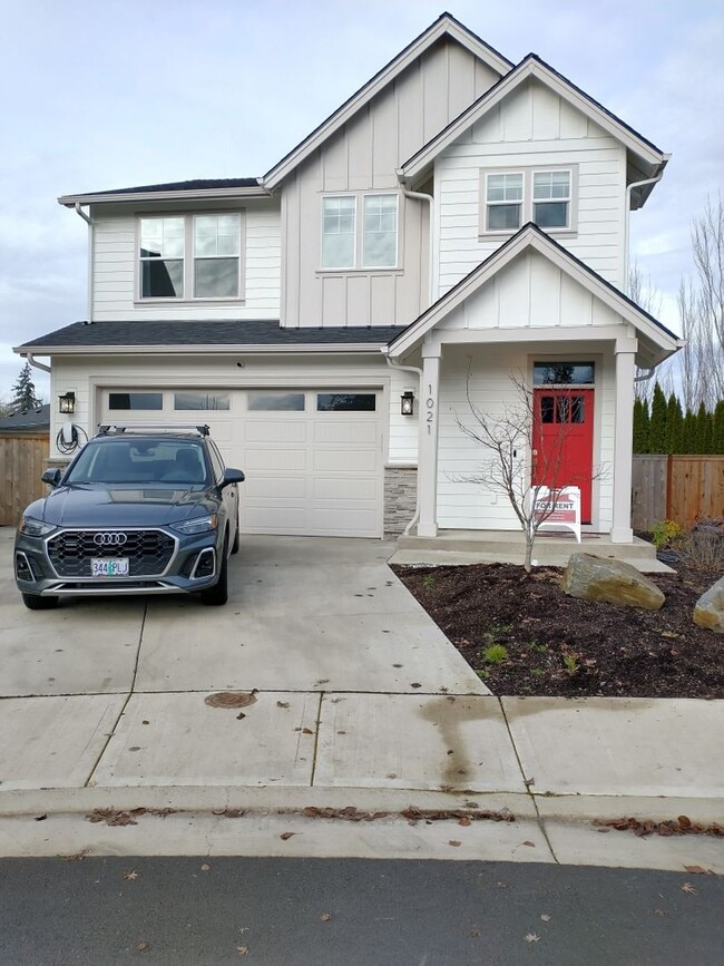 Building Photo - Welcome to this Beautiful Property in Keizer