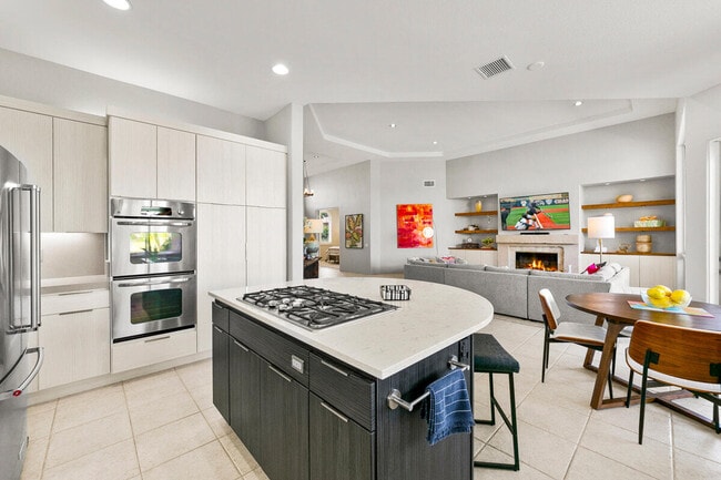 Photo - 78970 Cabrillo Way