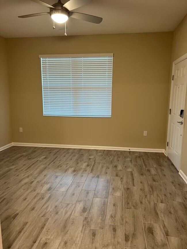 Photo - 602 Holly Hill Rd