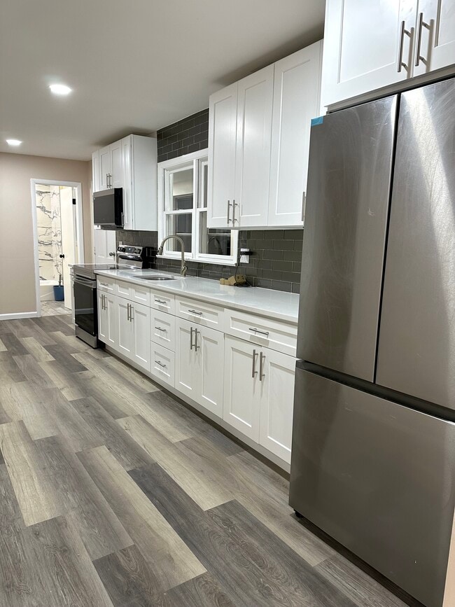 Photo - 23 Allview Ave