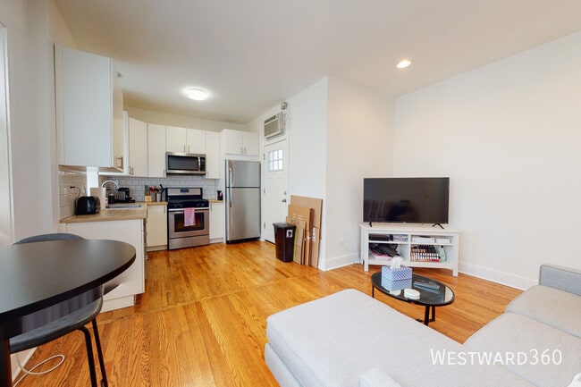Photo - 4545 N Albany Ave Unidad 1