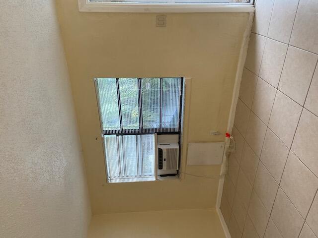 Photo - 709 6th St Unit 3