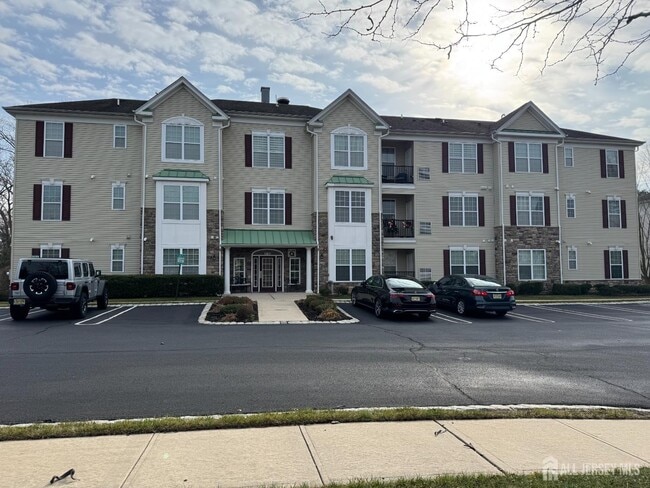 Building Photo - 40 Azalea Dr