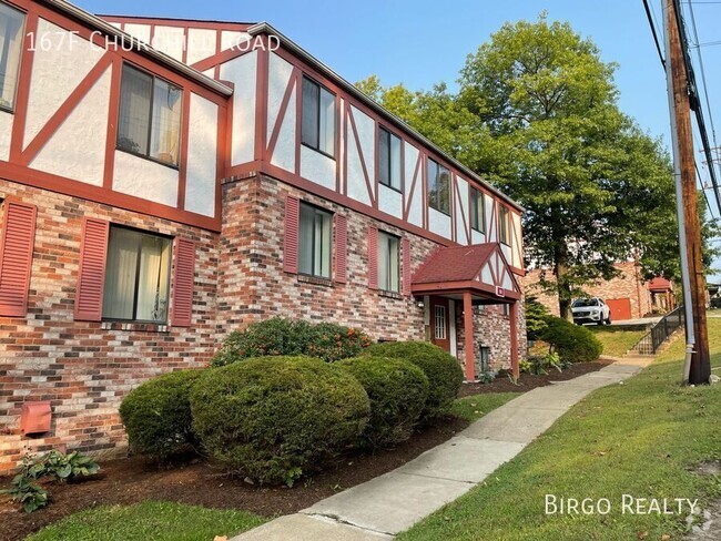 Building Photo - Updated 2 Bedrooms East of Pittsburgh! Rental