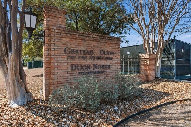 Photo - 7709 Broadway Unit 121