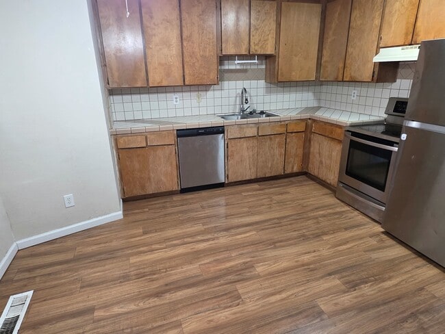 6434 Woodward Dr Unit B