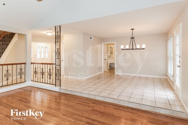 Photo - 1105 Carrington Ct