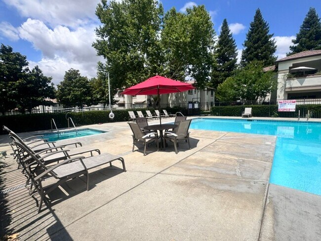 Photo - Very Nice 2 Bedroom and 2 Bathroom Apartment $2,500 + $125.00 WSG Unit 1245