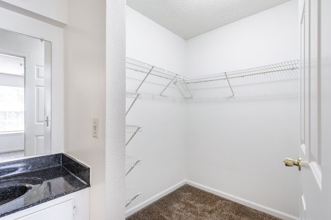 Mallard Cove Apartments
