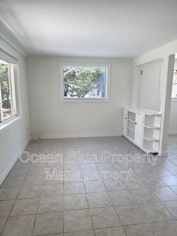 Photo - 664 76th Ave Unidad Apt 1