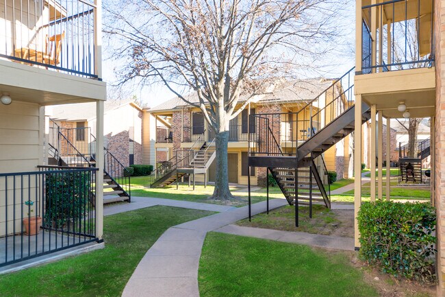 Photo - Azlewood Apartments