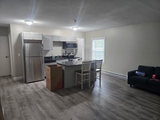 Photo - 98 E Grove St Unit 3