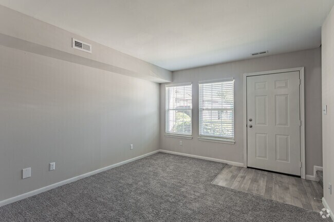 1BR,1.5BA- 788SF