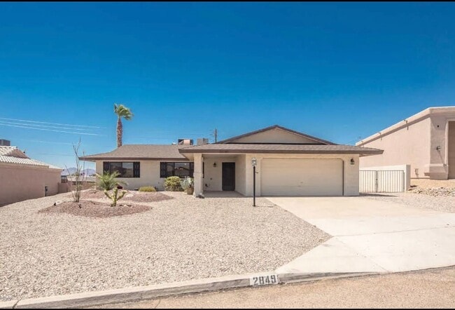Long term unfurnished Pool Home - Long term unfurnished Pool Home