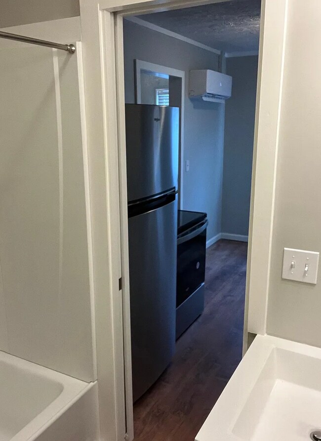 Photo - 1BR 1BA House Bristol VA 5 min from Casino