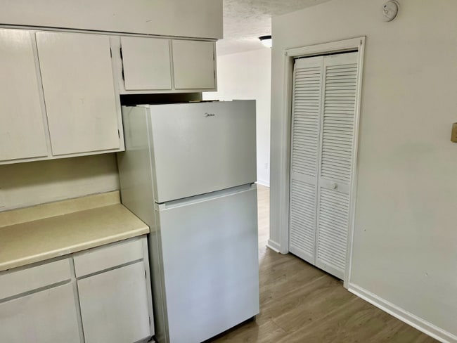 Photo - 402 74th Ave N