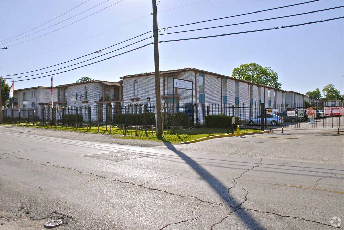 Photo - Primavera Apartments