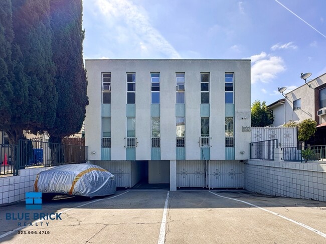 Photo - 1517 S Sherbourne Dr Unidad 3