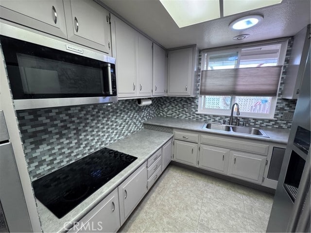 Photo - 544 Via Estrada