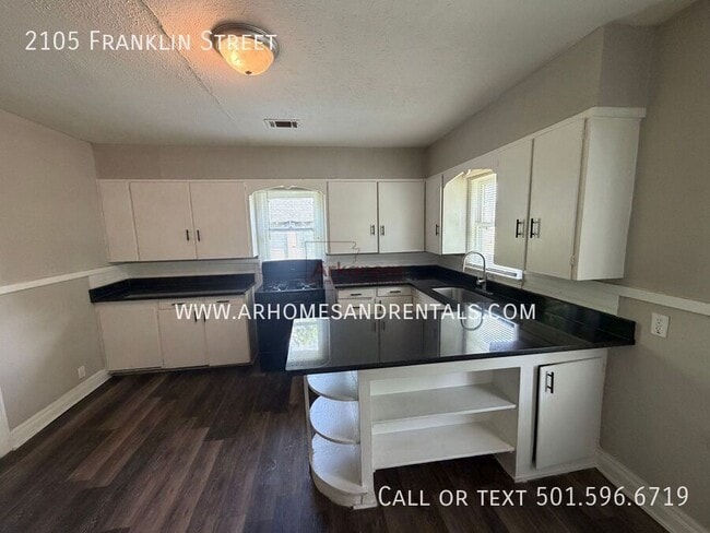 Photo - 2105 Franklin St